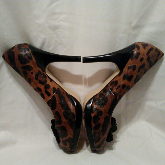 Madden Girl by Steve Madden Leopard Print Heels - Picture 8 of 9